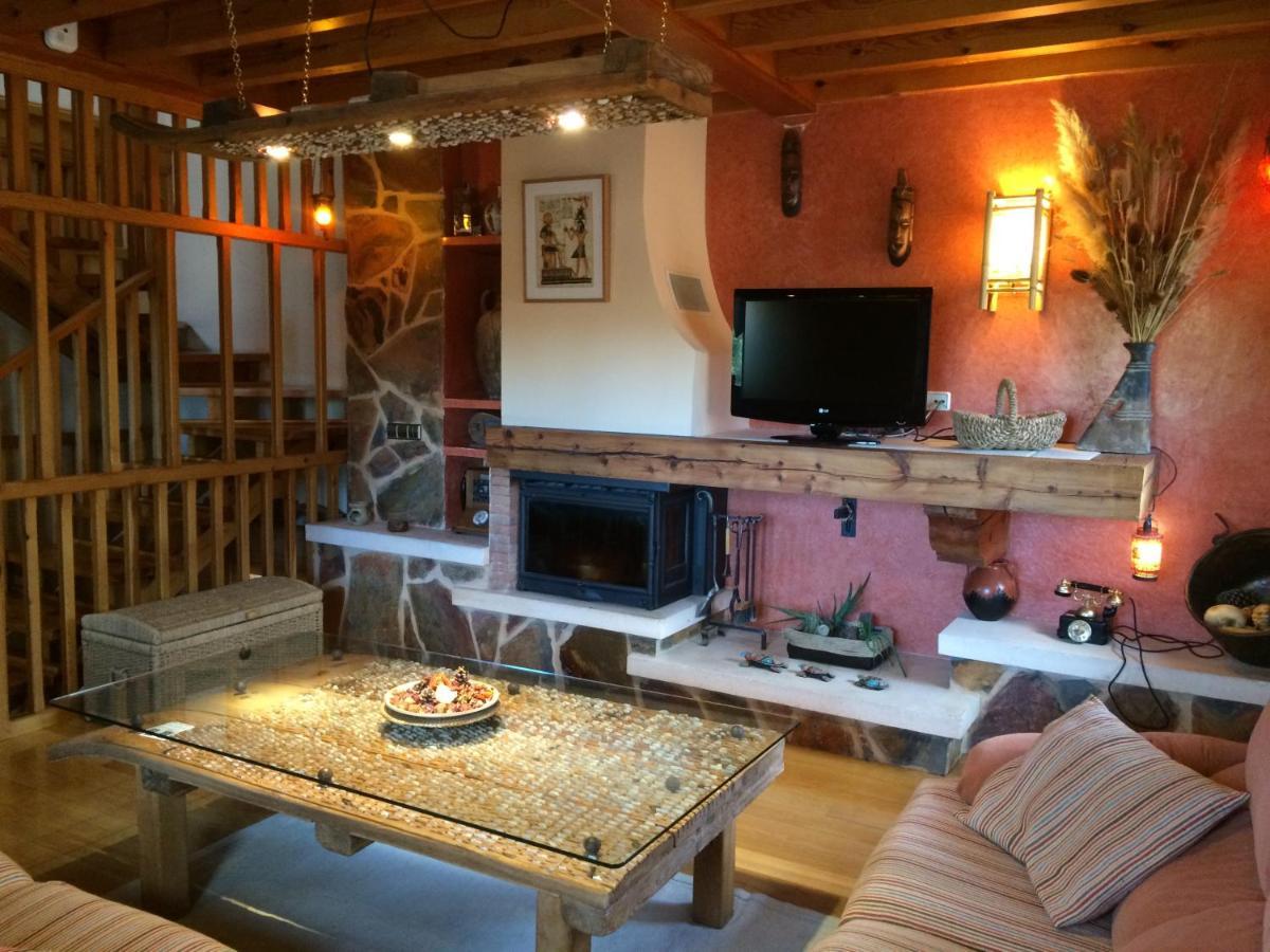 La Casa De Bernuy Guest House Bernuy de Porreros Bagian luar foto