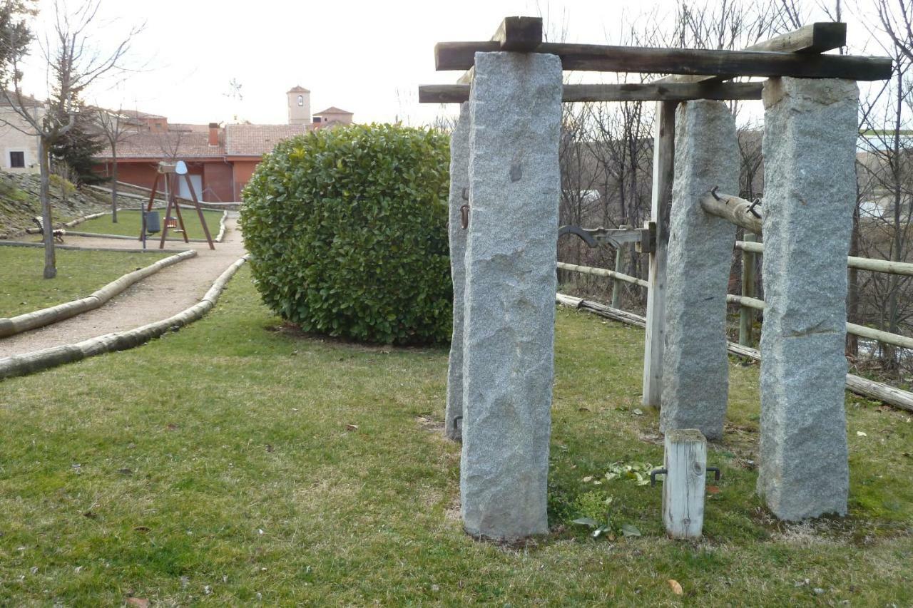 La Casa De Bernuy Guest House Bernuy de Porreros Bagian luar foto