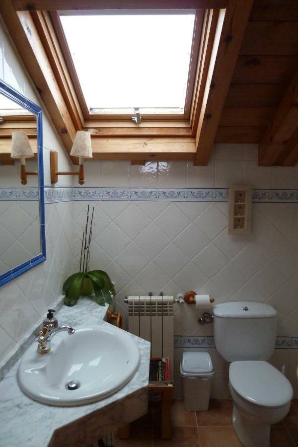 La Casa De Bernuy Guest House Bernuy de Porreros Bagian luar foto