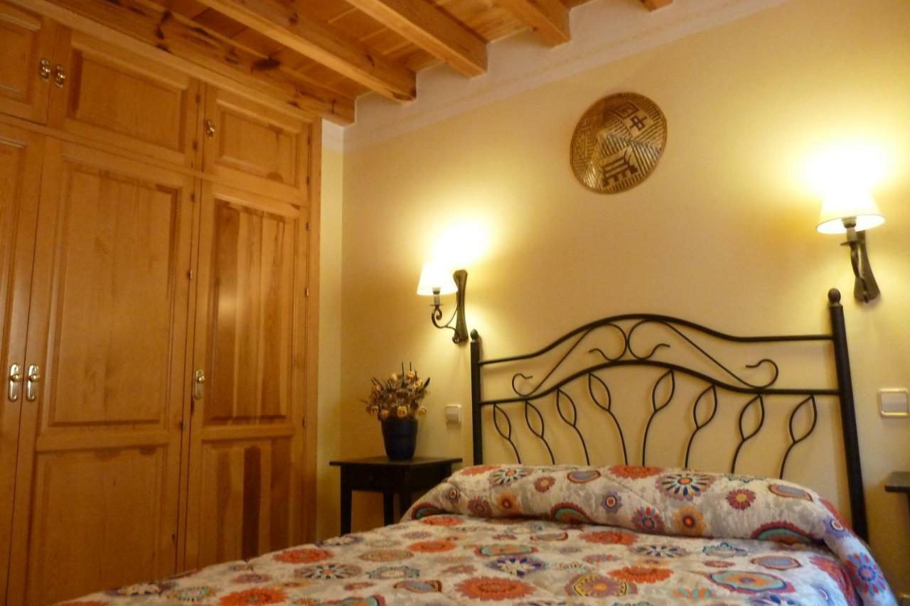 La Casa De Bernuy Guest House Bernuy de Porreros Bagian luar foto