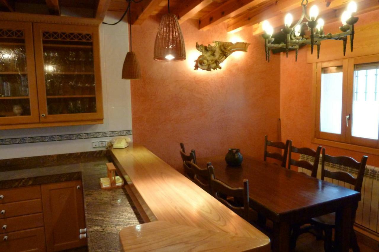 La Casa De Bernuy Guest House Bernuy de Porreros Bagian luar foto