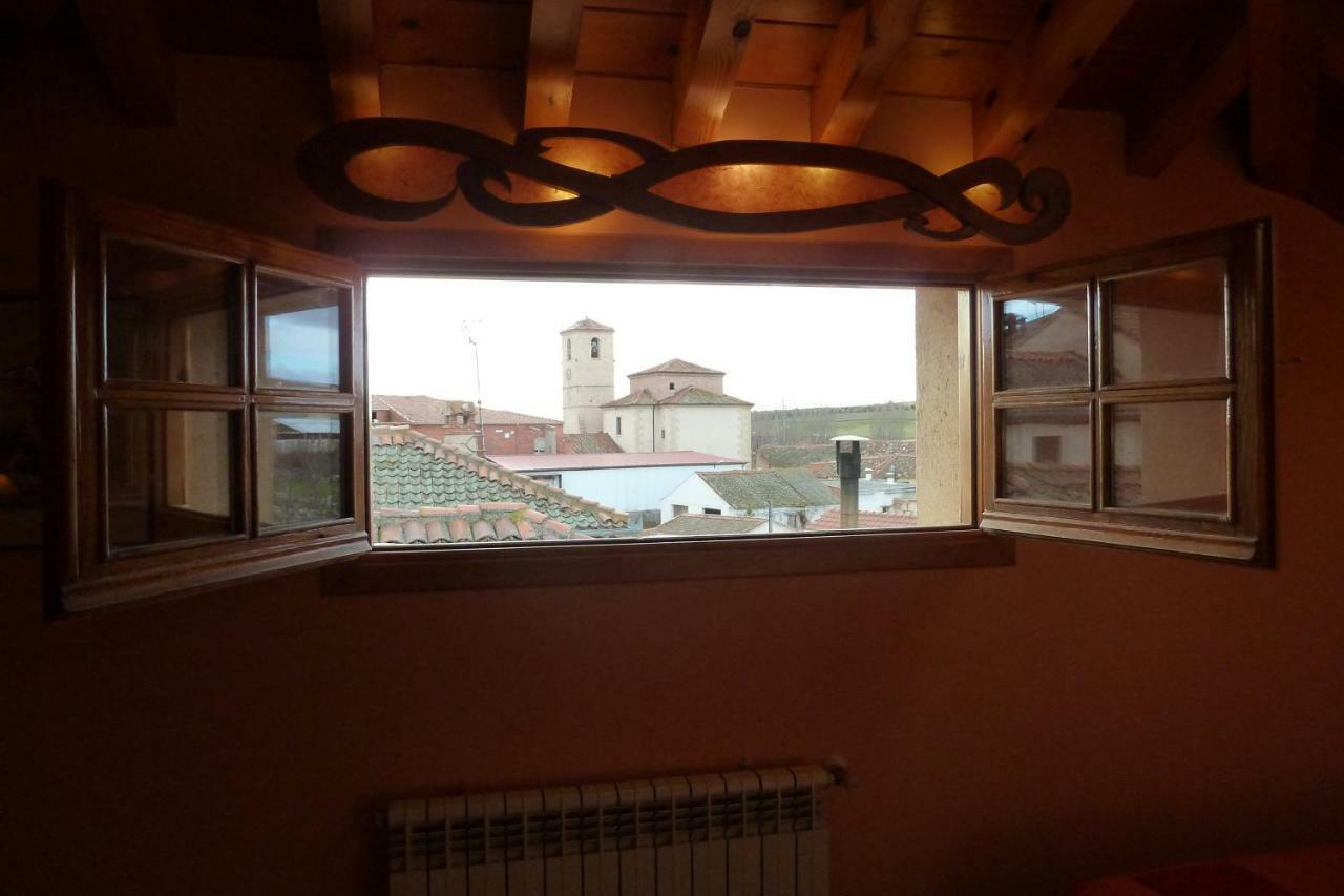 La Casa De Bernuy Guest House Bernuy de Porreros Bagian luar foto